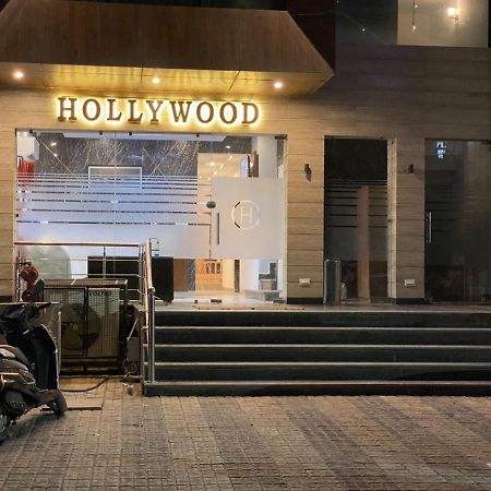 Hotel Hollywood Zirakpur Chandigarh - Family Hotel 外观 照片