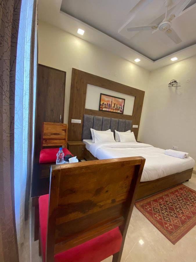 Hotel Hollywood Zirakpur Chandigarh - Family Hotel 外观 照片